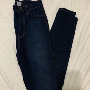 Fashion Nova skinny jeans size 3
